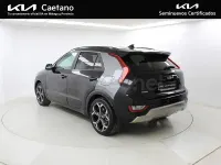 Usado Kia Niro 141 CV (103 kW) 2024 Naranja SUV