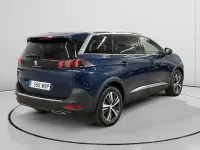 Usado Peugeot 5008 Allure 136 CV (100 kW) 2024 Azul SUV