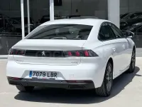 Usado Peugeot 5008 Active 130 CV (95 kW) 2019 Blanco SUV