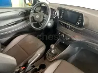 Usado Hyundai i20 100 CV (73 kW) 2023 Verde Utilitario