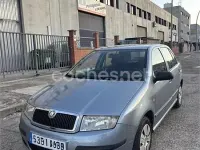 Usado Skoda Fabia 64 CV (47 kW) 2005 Azul Berlina