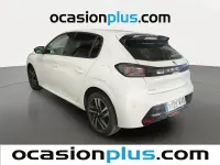 Usado Peugeot 208 Allure 100 CV (73 kW) 2023 Blanco Utilitario