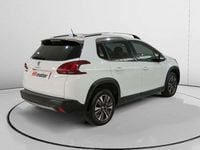 Usado Peugeot 2008 Allure 111 CV (81 kW) 2018 Blanco SUV