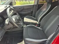 Usado Hyundai i10 67 CV (49 kW) 2024 Granate Utilitario