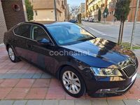 Usado Skoda Superb SportLine 150 CV (110 kW) 2019 Negro Berlina
