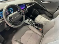 Usado Kia Niro 129 CV (94 kW) 2025 Gris / plata SUV