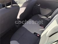 Usado Renault Clio II 75 CV (55 kW) 2011 Gris / plata Berlina