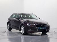 Usado Audi A3 Advanced 110 CV (80 kW) 2016 Rojo Berlina