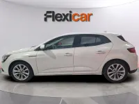 Usado Renault Mégane IV Zen 130 CV (95 kW) 2018 Blanco Berlina