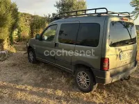 Usado Peugeot Partner Outdoor 90 CV (66 kW) 2005 Verde Monovolumen
