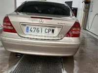Usado Mercedes C180 Classic 143 CV (105 kW) 2004 Beige Berlina