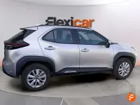 Usado Toyota Yaris Cross Active 116 CV (85 kW) 2025 Gris SUV
