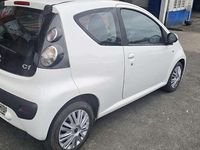 Usado Citroën C1 54 CV (39 kW) 2010 Blanco Utilitario