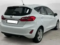 Usado Ford Fiesta Trend 100 CV (73 kW) 2019 Blanco Utilitario