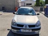 Usado Renault Clio II Expression 60 CV (44 kW) 2004 Verde Berlina