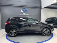 Usado Ford Kuga ST-Line 150 CV (110 kW) 2018 Negro SUV