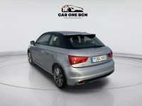 Usado Audi A1 Attraction 86 CV (63 kW) 2014 Gris / plata Utilitario