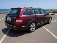 Usado Mercedes C180 Classic 156 CV (114 kW) 2009 Granate Familiar