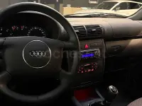 Usado Audi A3 Attraction 102 CV (75 kW) 2002 Blanco Utilitario