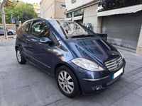 Usado Mercedes A200 Elegance 136 CV (100 kW) 2005 Azul Berlina