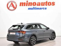 Usado Skoda Octavia Executive 207 CV (152 kW) 2021 Gris Familiar