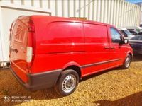 Usado Mercedes Vito 136 CV (100 kW) 2012 Rojo Van