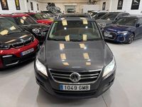 Usado VW Tiguan 140 HP (102 kW) 2008 Cinzento SUV