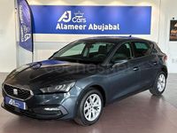 Usado Seat Leon Style 110 CV (80 kW) 2022 Gris / plata Berlina