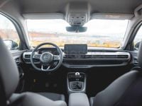 Usado Jeep Avenger Summit 100 CV (73 kW) 2025 Gris / plata SUV