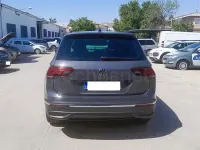 Usado VW Tiguan Life 150 CV (110 kW) 2021 Gris / plata SUV