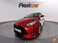 Usado Toyota Yaris Style 116 CV (85 kW) 2023 Rojo Utilitario
