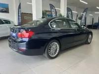 Usado BMW 318 143 CV (105 kW) 2014 Azul Berlina