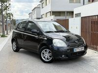 Usado Toyota Yaris 87 CV (63 kW) 2005 Negro Berlina