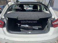 Usado Seat Ibiza Reference 90 CV (66 kW) 2013 Blanco Berlina