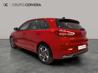 Nuevo Hyundai i30 101 CV (74 kW) 2026 Rojo Utilitario