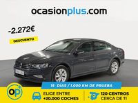 Usado VW Passat 150 CV (110 kW) 2021 Gris Berlina