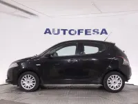 Usado Lancia Ypsilon 69 CV (50 kW) 2016 Negro Utilitario