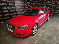 Usado Audi A3 Ambition 140 CV (102 kW) 2006 Rojo Utilitario