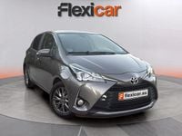 Usado Toyota Yaris Active 69 CV (50 kW) 2020 Verde Utilitario
