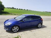 Begagnad Ford Focus Titanium 125 HK (91 kW) 2016 Blå Sedan