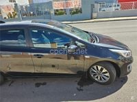 Usado Kia Ceed Sportswagon 120 CV (88 kW) 2018 Negro Familiar