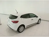 Usado Renault Clio V SE 65 CV (47 kW) 2023 Blanco Berlina