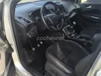 Usado Ford Kuga ST-Line 120 CV (88 kW) 2017 Gris / plata SUV