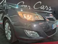 Usado Opel Astra Cosmo 116 CV (85 kW) 2010 Gris Utilitario