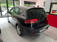 Usado Seat Altea 105 CV (77 kW) 2012 Negro Monovolumen