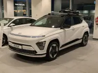 Usado Hyundai Kona Style 160 kW (218 CV) 2024 Atlas white/abbys black (sólido) SUV