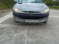 Usado Peugeot 206 70 CV (51 kW) 2003 Gris / plata Berlina