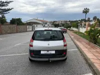 Usado Renault Scenic E-Tech Privilege 111 CV (81 kW) 2007 Gris Monovolumen
