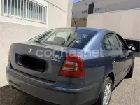 Usado Skoda Octavia Active 105 CV (77 kW) 2006 Gris / plata Berlina