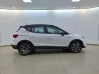 Usado Seat Arona FR 110 CV (80 kW) 2024 Blanco SUV
